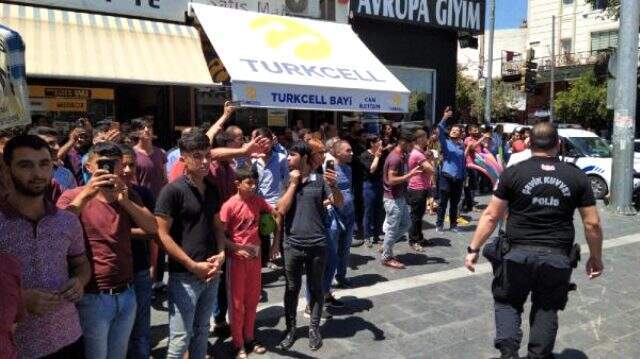 Şanlıurfa'da canlı bomba paniği! Polis, etkisiz hale getirdi Şanlıurfa'da hareketli dakikalar! Canlı bomba etkisiz hale getirildi