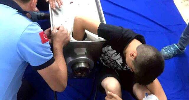 Gaziantep'te 14 yaşındaki çocuk elini kıyma makinesine kaptırdı