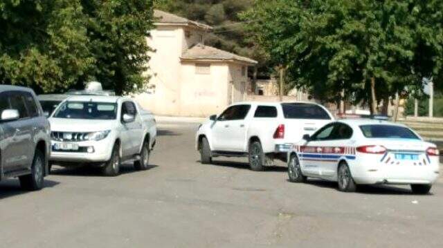 Güvenli Bölge kapsamında Türkiye'de bulunan ABD'li Korgeneral Twitty, Suriye sınırında incelemede bulundu