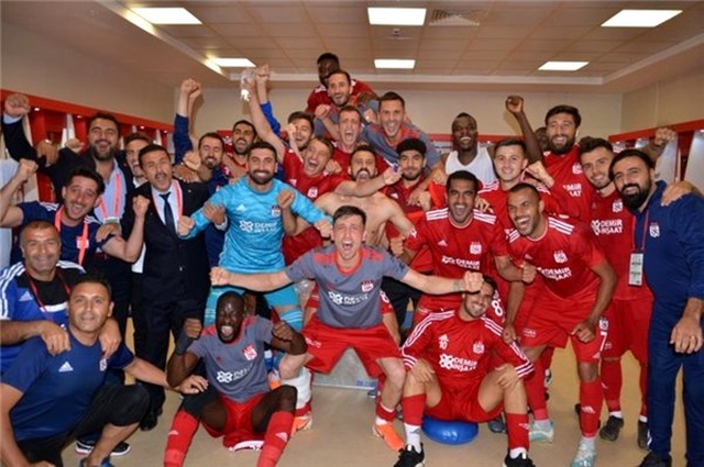 Beşiktaş'ı 3-0 yenen Sivasspor'da, futbolculara 2 gün izin!