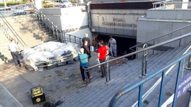 Eminönü'nde sular çekildi! İşte sel felaketinin ardından son durum