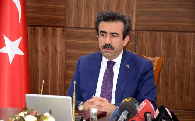 Mardin, Diyarbakır ve Van büyükşehir belediye başkan vekilliklerine il valileri atandı