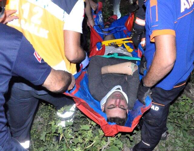 Alkol alırken 50 metreden düşen genç: Burada öleyim, anneme haber vermeyin Alkol alırken 50 metreden düşen genç: Burada öleyim, anneme haber vermeyin