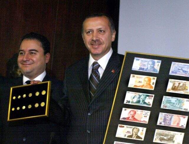 Ali Babacan, yeni parti için 10-15 gün içinde kamuoyu önüne çıkacak