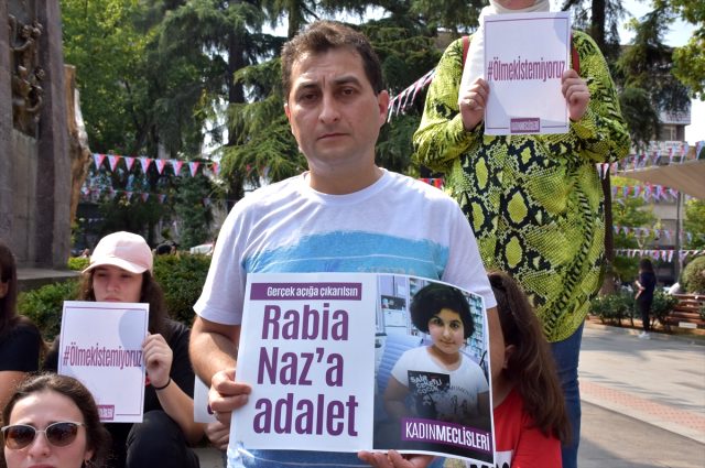 Emine Bulut cinayeti protestosuna Rabia Naz Vatan'ın babası da katıldı