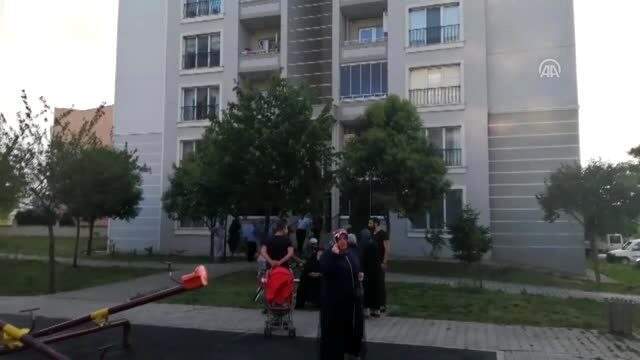 Engelli eski eşini ve kızını öldüren zanlı polise teslim oldu Engelli eski eşini ve kızını öldüren zanlı polise teslim oldu