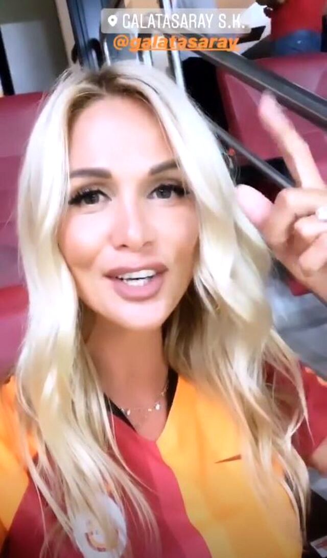 Victoria Lopyreva, Galatasaray-Konyaspor mücadelesini TT Stadı'nda izledi!