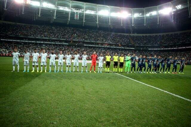  <a class='keyword-sd' href='/vodafone-park/' title='Vodafone Park'>Vodafone Park</a>'ta Ricardo Quaresma'ya destek ve protesto!