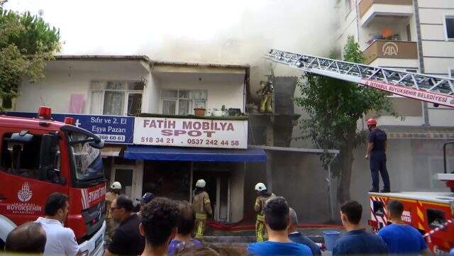 İstanbul Maltepe'de korkutan yangın! <a class='keyword-sd' href='/istanbul/' title='İstanbul'>İstanbul</a> Maltepe'de korkutan yangın!