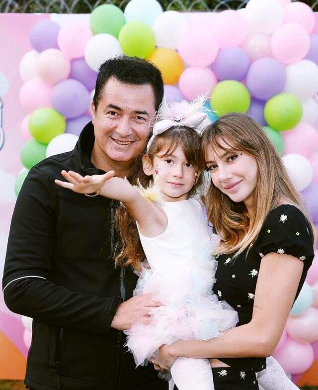 Acun Ilıcalı ve Şeyma Subaşı'nın kızları Melisa okula başladı