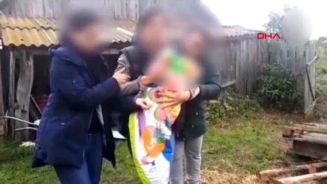 Bir yaşındaki oğlunu iple boğarak öldürdüğünü itiraf eden anneye tatbikat yaptırıldı