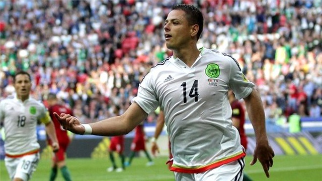 Sevilla, Meksikalı forvet Hernandez'i aldı