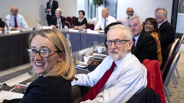 Brexit - İngiltere parlamentosunda kritik gün: Oturumdan Brexit için nasıl bir karar çıkacak?