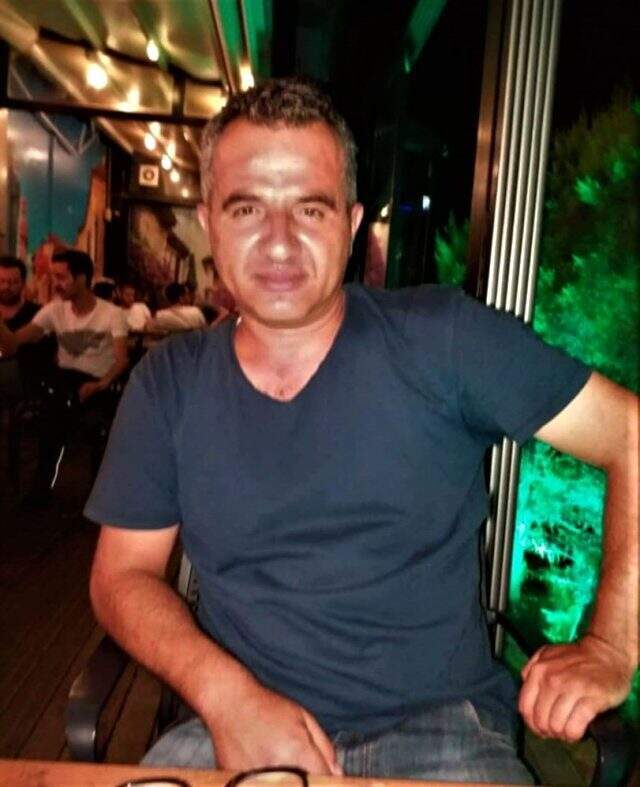Eşini 15 yerinden bıçaklayan koca ilk duruşmada tahliye oldu Boşanma aşamasında olduğu eşini 15 yerinden bıçaklayan koca ilk duruşmada tahliye edildi