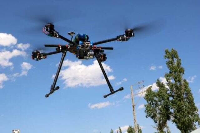 Hakkari Yüksekovalı genç, 5 kilometre yükselebilen drone tasarladı Hakkari Yüksekovalı genç, 5 kilometre yükselebilen drone tasarladı