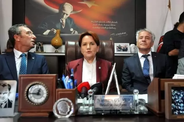 İYİ Parti Genel Başkanı Meral Akşener, kayyum ikazı: Erdoğan'ın çılgınlığına kapılmayacağını düşünüyorum