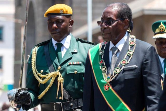 Eski Zimbabve Devlet Başkanı Robert Mugabe hayatını kaybetti