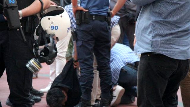 Yol kapama eylemi yapan HDP'li Lice Belediye Başkanı Tarık Mercan gözaltına alındı