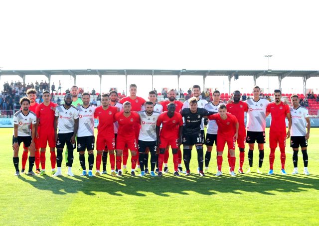 Beşiktaş hazırlık maçında Ümraniyespor'u 3-1 yendi
