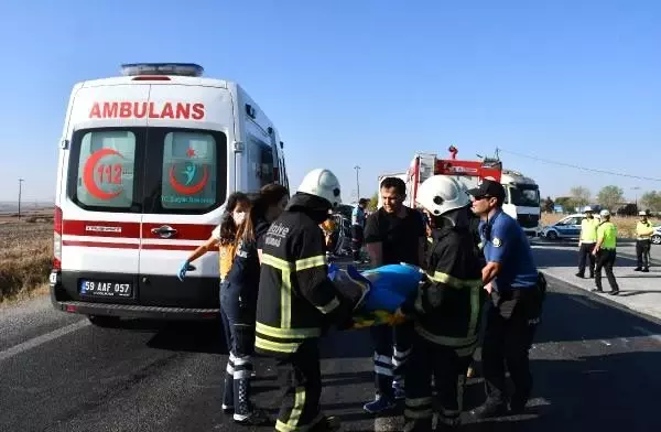 Otomobil ile cip kafa kafaya çarpıştı: 1 kişi öldü, 3 kişi yaralandı