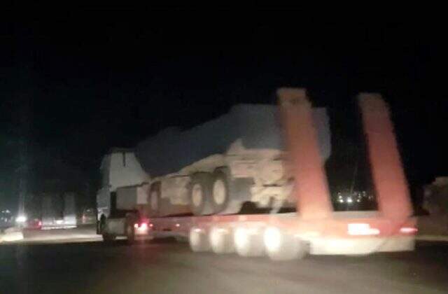 ABD, terör örgütü YPG/PKK'ya 55 tır dolusu sevkiyat yaptı ABD, terör örgütü YPG/PKK'ya 55 tır dolusu sevkiyat yaptı