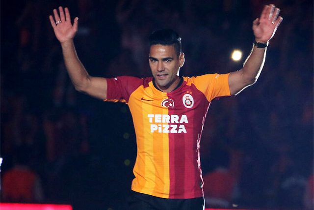 Galatasaray, Falcao transferi için Jorge Mendes'e 1,5 milyon euro ödeyecek