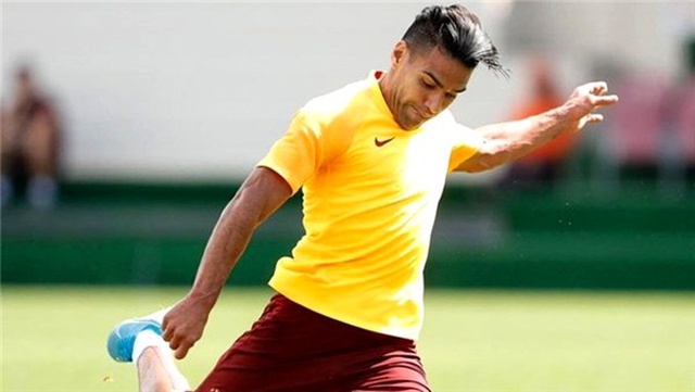 Galatasaray'ın golcüsü Falcao'nun metabolik yaşı 22 çıktı