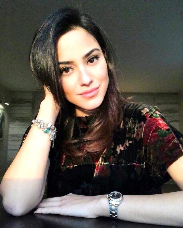 6 aylık hamile olan manken Ceren Kaplakarslan ve annesini döven Temel Kankıran tutuklandı