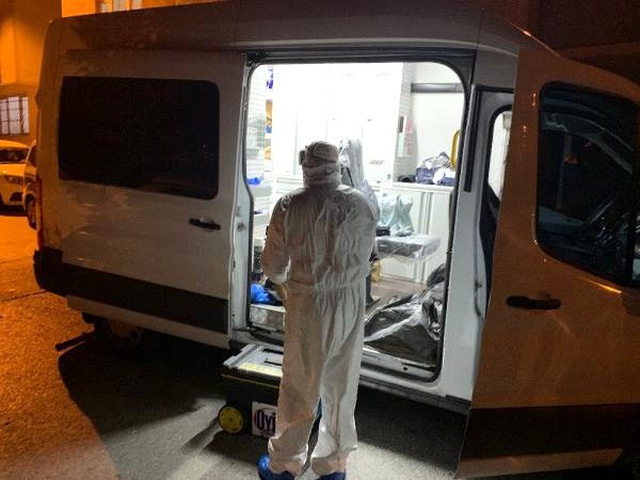 İstanbul'da, 57 yaşındaki kadın cinayete kurban gitti! Şüpheli olarak oğlu aranıyor