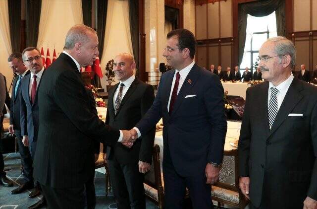 Cumhurbaşkanı Erdoğan'ın <a class='keyword-sd' href='/bestepe/' title='Beştepe'>Beştepe</a>'de ağırladığı belediye başkanları ne talep etti, hangi kararlar alındı?