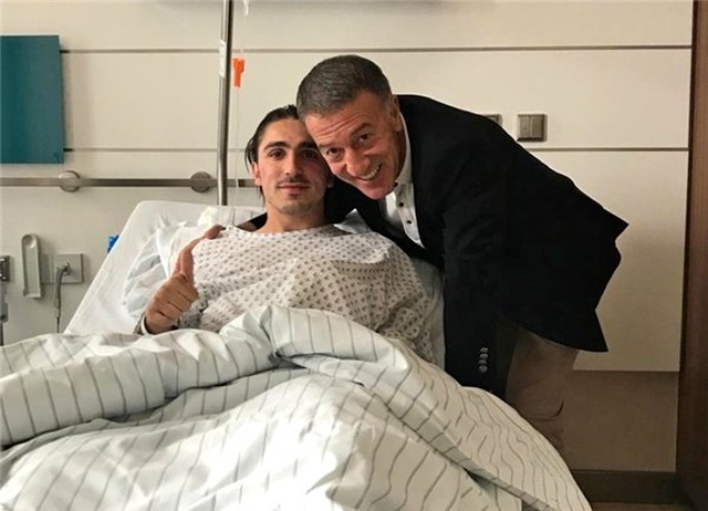  <a class='keyword-sd' href='/trabzonspor/' title='Trabzonspor'>Trabzonspor</a>'da Abdülkadir Ömür başarılı bir operasyon geçirdi