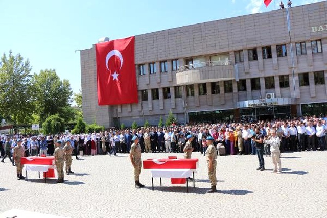 Kulp şehitleri, Batman'da Kürtçe ağıtlarla toprağa verildi