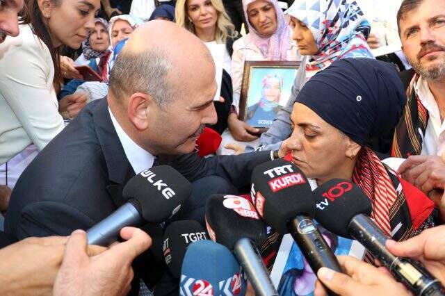 İçişleri Bakanı Soylu: HDP'nin ne yaptığını bu anneler çok iyi biliyor İçişleri Bakanı Soylu: HDP'nin ne yaptığını bu anneler çok iyi biliyor