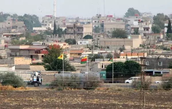 Erdoğan sinyali sonrası YPG'li teröristler hendek kazısına hız verdi