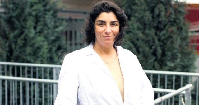 Avrupa'da bir ilki gerçekleştiren Türk kadın doktora büyük onur
