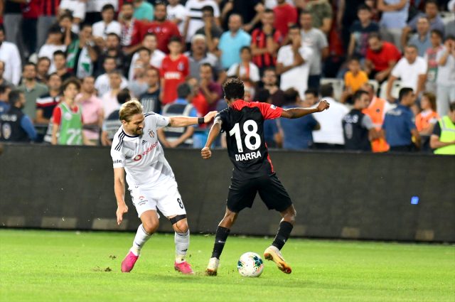 Beşiktaş, Gazişehir Gaziantep'e 3-2 mağlup oldu