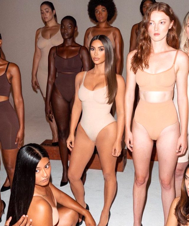 Kim Kardashian, giydiği korseyi çıkaramayınca altını ıslattı