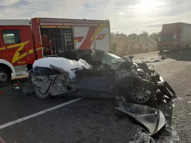 Ankara'da feci kaza: 3 ölü, 3 yaralı