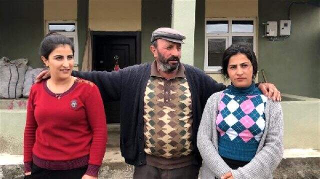 7 kız babası, çobanlık yaparak çocuklarını okutuyor 7 kız babası, çobanlık yaparak çocuklarını okutuyor