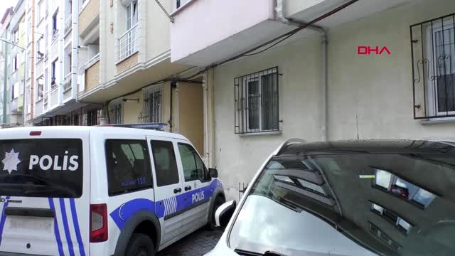 Damadı tarafından bıçaklanan talihsiz kadın, kanlı elleriyle duvara vurarak yardım istedi