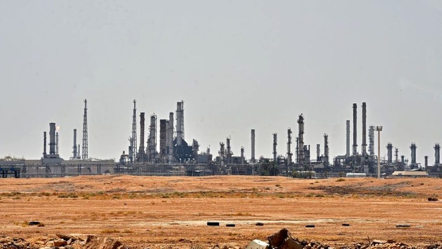 Suudi Arabistan'daki Aramco tesislerinin vurulması olayı soru işaretlerini korumaya devam ediyor
