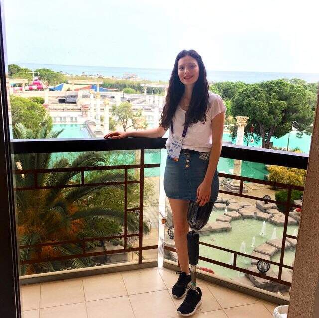 Ünlü isimler, dördüncü kez kansere yakalanan Neslican Tay için tek yürek oldu Ünlü isimler, dördüncü kez kansere yakalanan Neslican Tay için tek yürek oldu