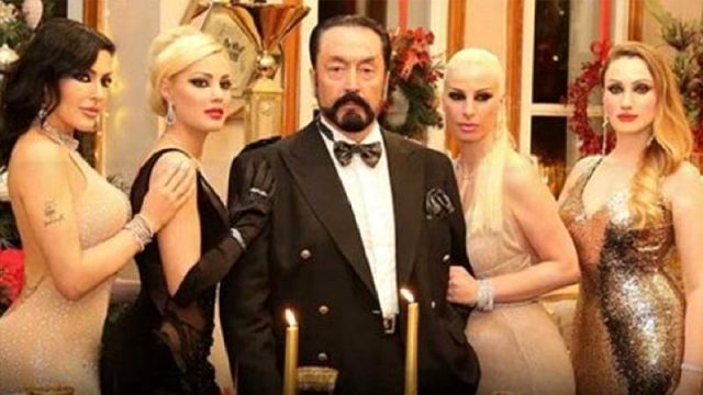 Adnan Oktar: Mehdi olduğum yönünde iddiam kesinlikle olmamıştır