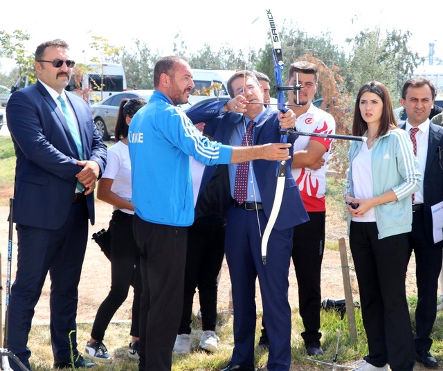 AK Partili Nurettin Canikli: FETÖ, taraftarlarına 'Zina edebilirsiniz' talimatı verdi