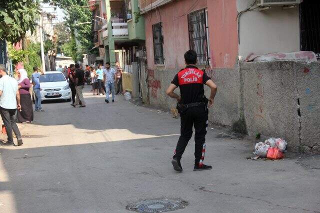 Dedektifler, internetten mahallenin haritasını indirerek zanlıyı yakaladı Dedektifler, internetten mahallenin haritasını indirerek zanlıyı yakaladı