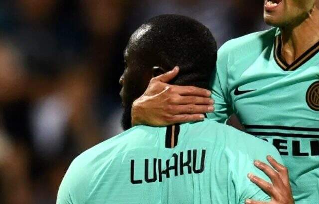 Lukaku'ya ırkçı benzetmede bulunan yorumcu özür diledi Lukaku'ya ırkçı benzetmede bulunan yorumcu özür diledi