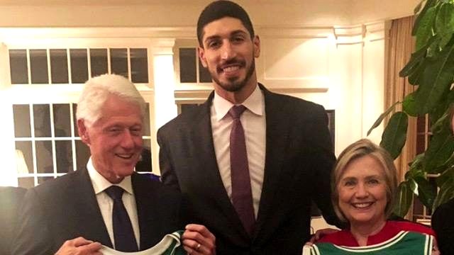 Hillary ve Bill Clinton, FETÖ'cü Enes Kanter'i evinde ağırladı