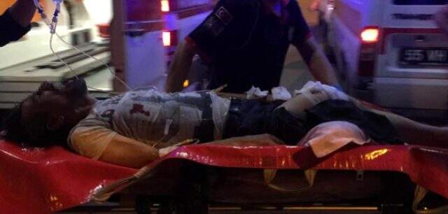 Ailesini rehin aldığı için polis tarafından vurulan adam: Vurmasaydı kafamı sıkacaktım Ailesini rehin aldığı için polis tarafından vurulan adam: Vurmasaydı kafama sıkacaktım
