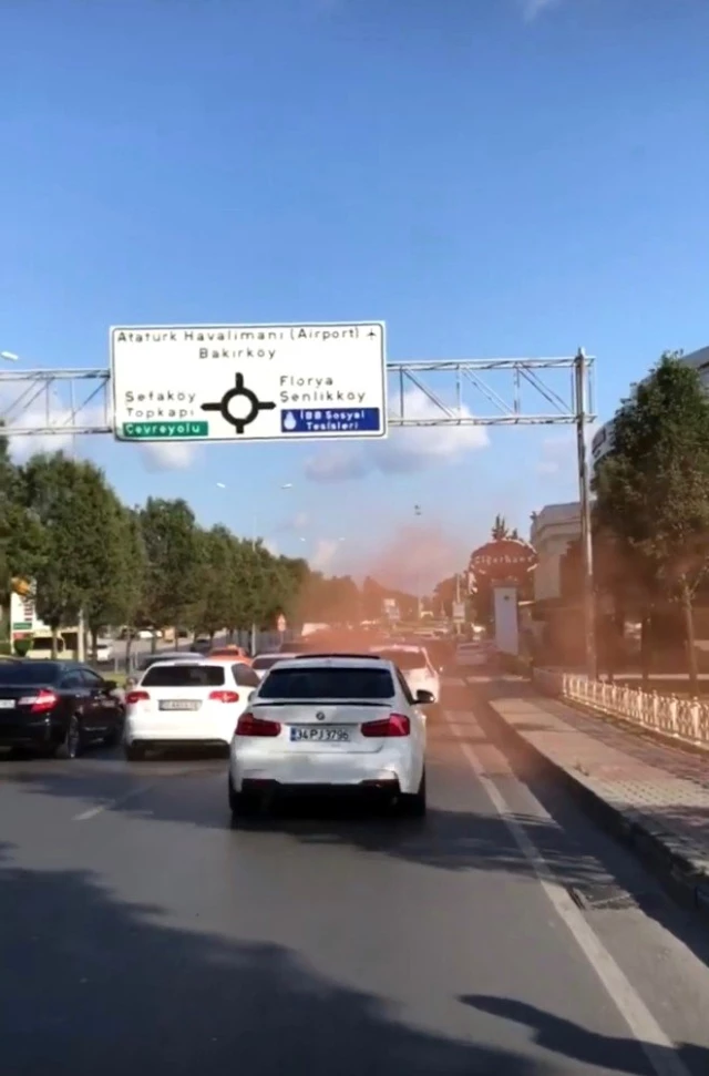 İstanbul'da düğün konvoyunda magandalar sağa sola ateş açtı