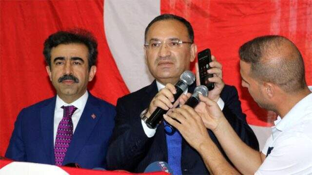 Cumhurbaşkanı Erdoğan'ın girişimiyle husumetli 4 aile barıştı Cumhurbaşkanı Erdoğan'ın girişimiyle husumetli 4 aile barıştı
